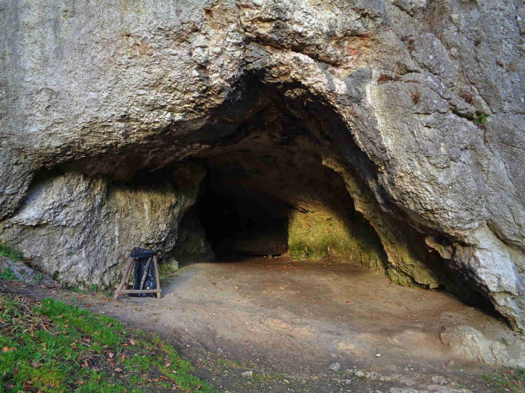 OPN, Jaskinia Krowia