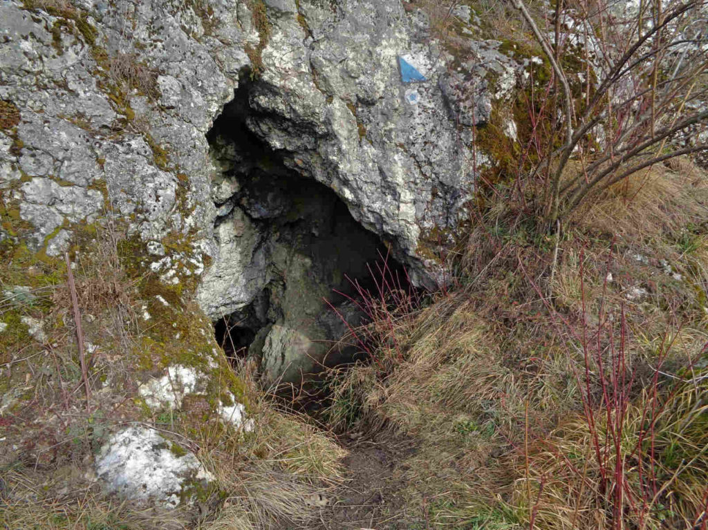 Jaskinia Przegińska