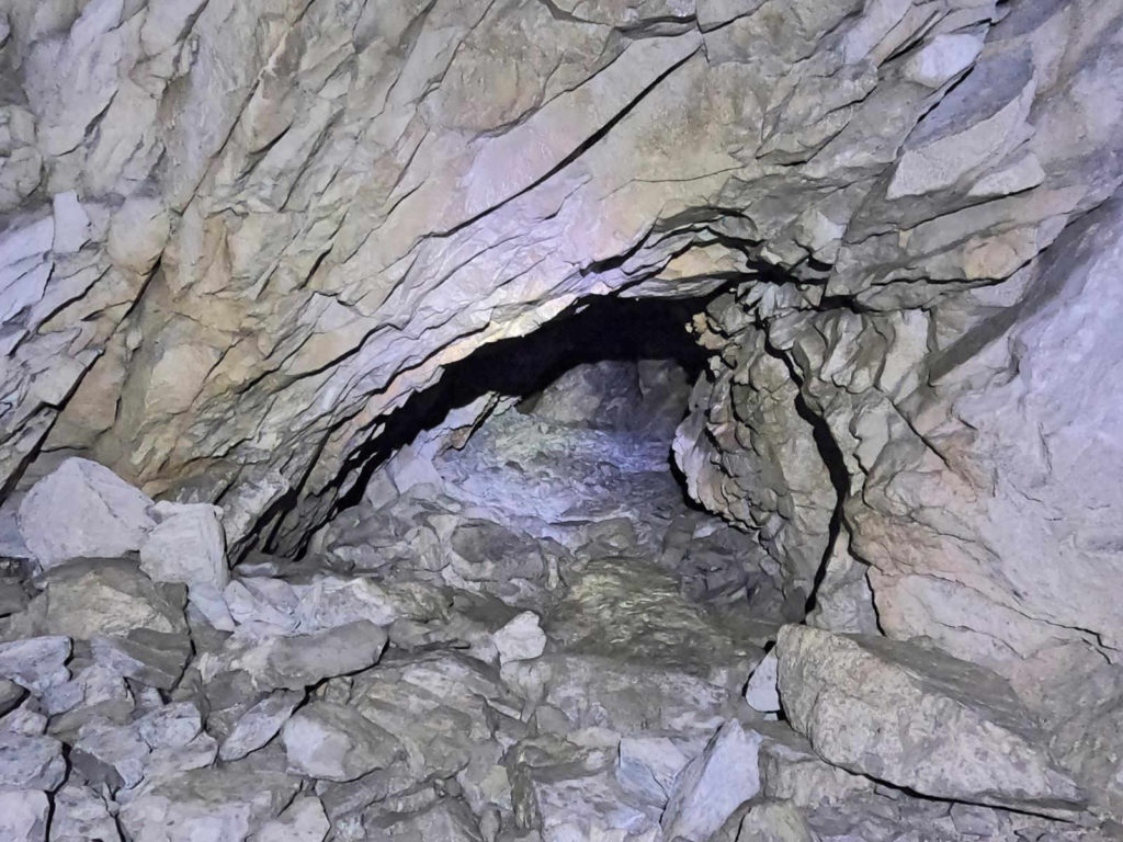 Jaskinia Raptawicka, korytarze.