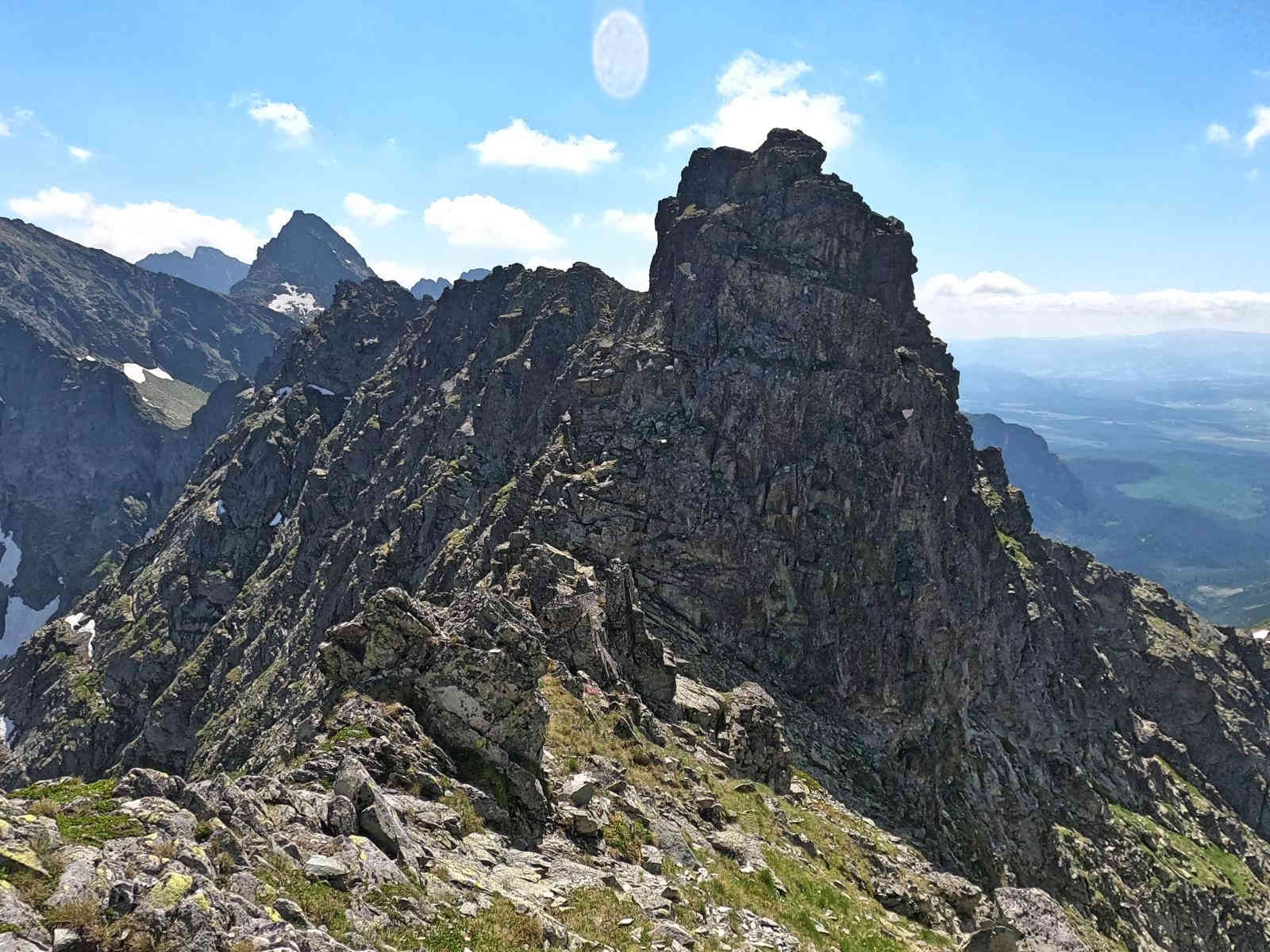 Hińczowa Turnia wejście od Czarnostawiańskiej Przełęczy (droga z